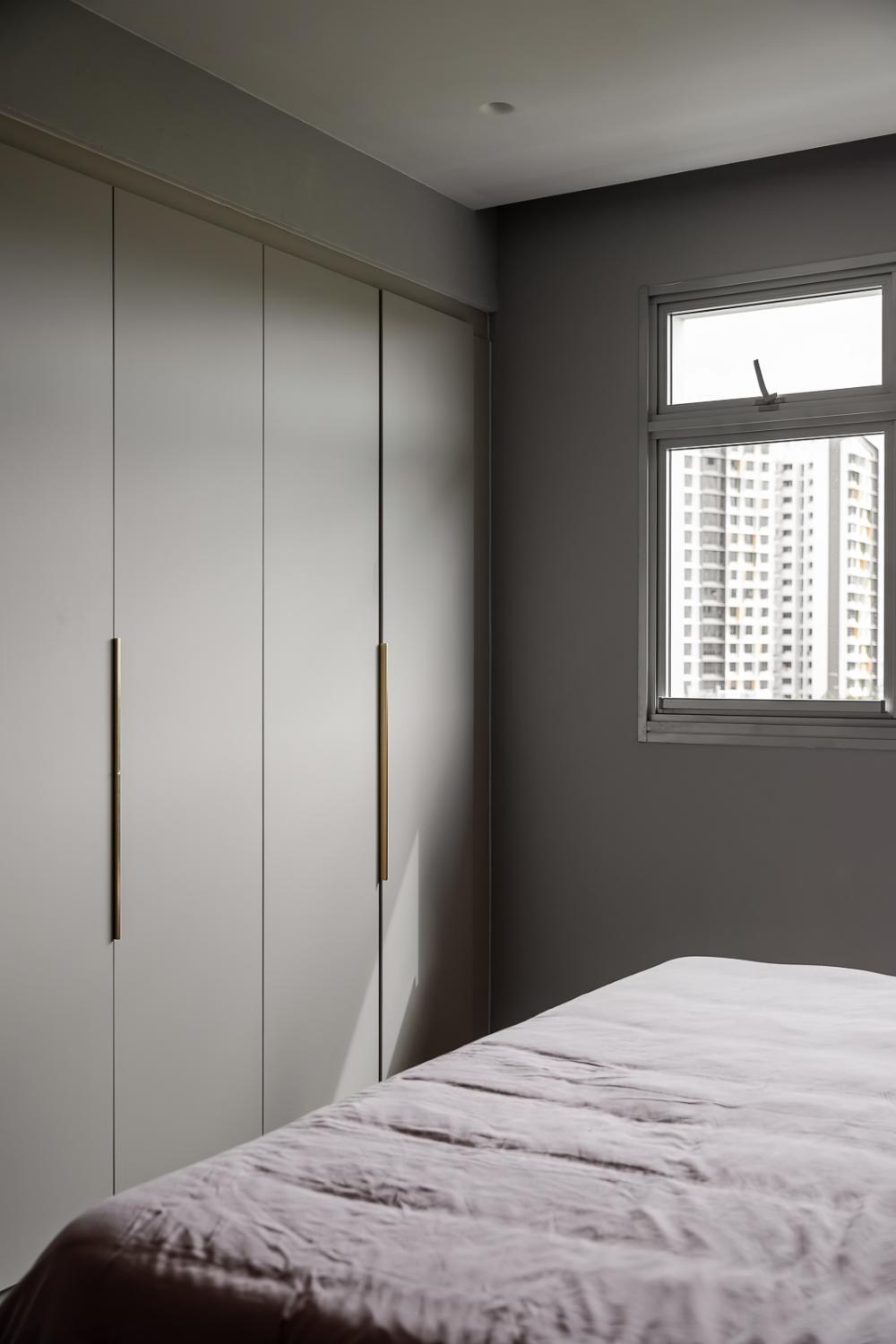 Modern Bedroom with Drop Light and Drop Ceiling