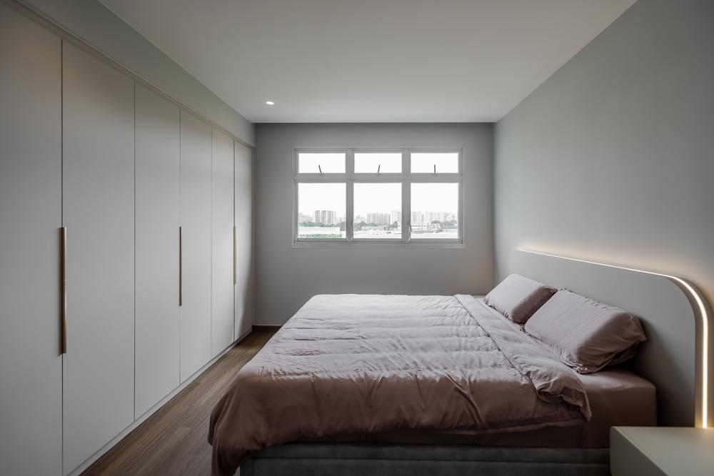 Modern Bedroom with Vinyl Flooring and Drop Ceiling