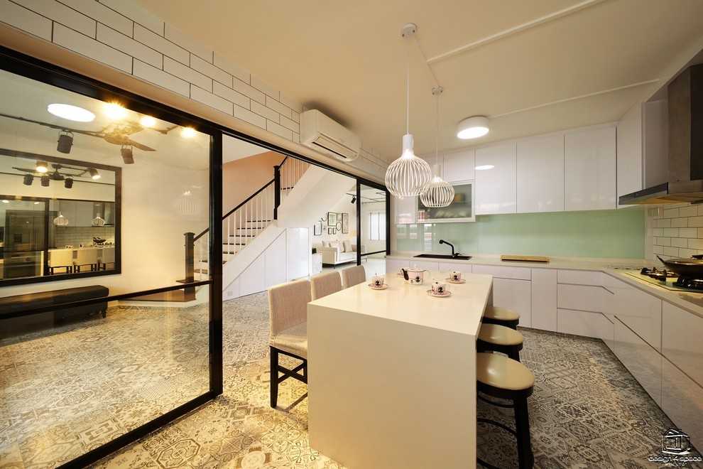 Minimalist Kitchen with Homogeneous Tiles and Kitchen Backsplash