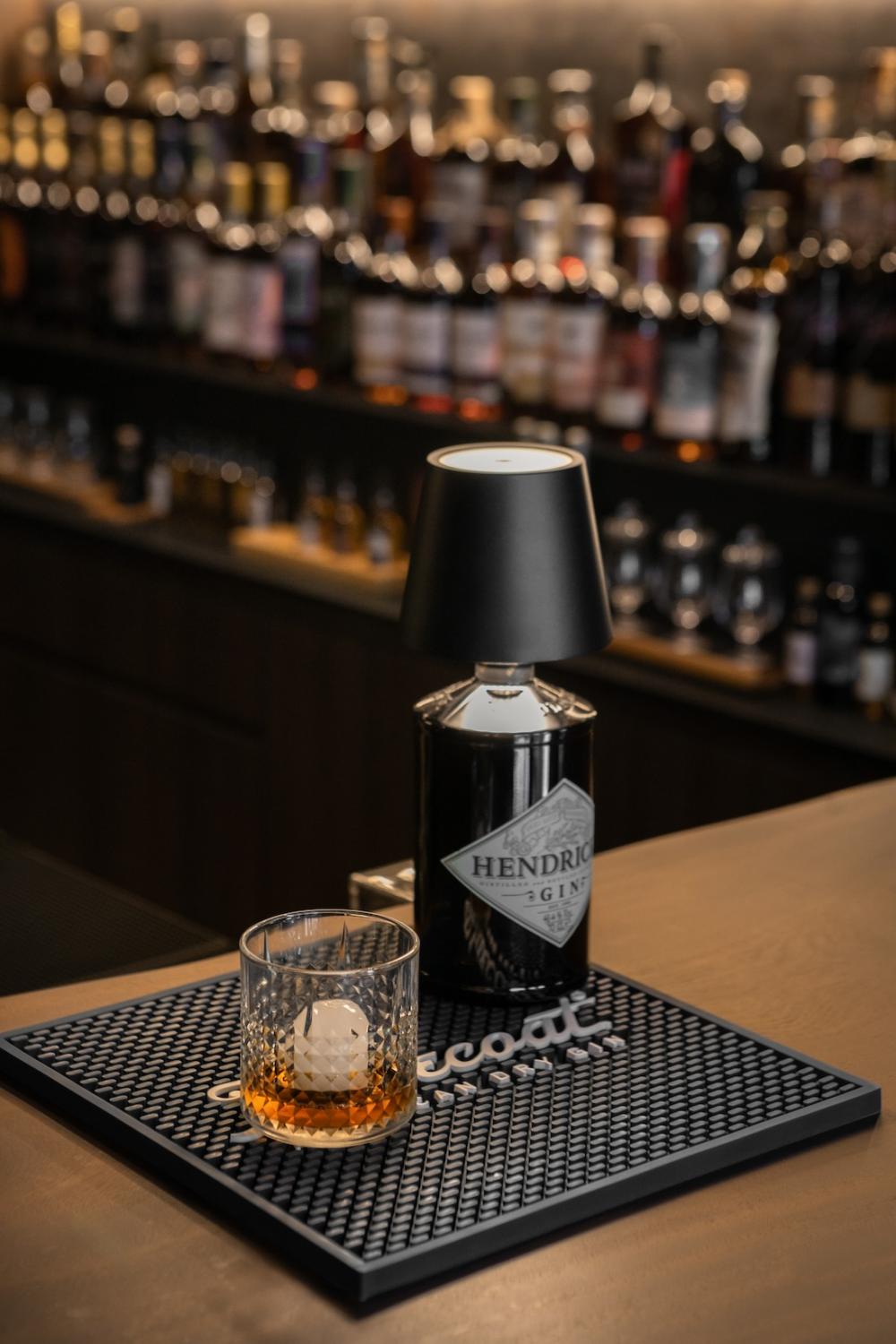 Industrial Home Bar with Countertop and Bar Counter