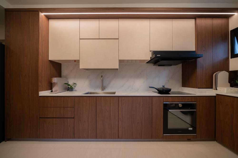Modern Kitchen with Countertop and Kitchen Backsplash