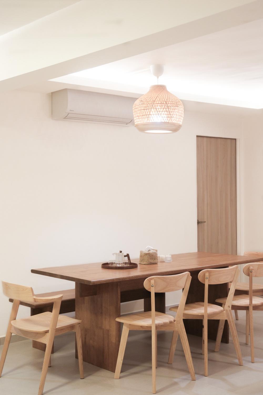 Scandinavian Dining Room with Drop Ceiling and Dining Table