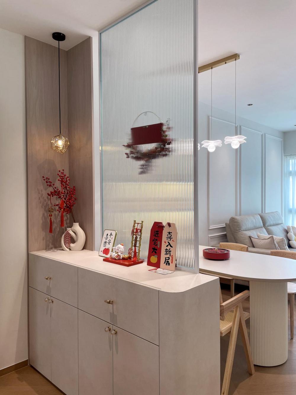 Modern Entryway with Small Storage and Shoe Cabinets