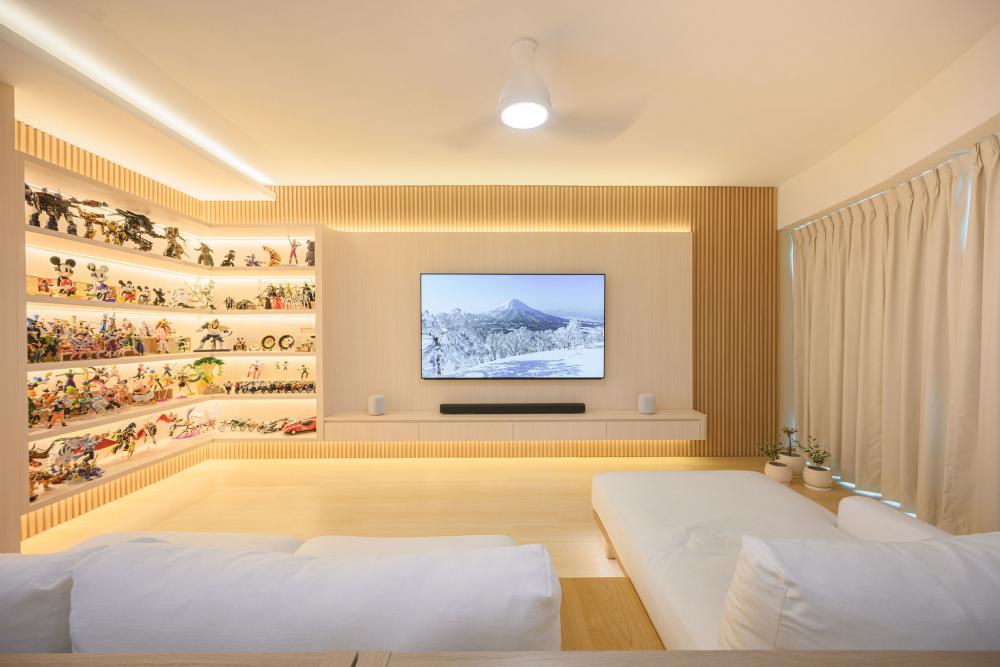 Modern Living Room with Vinyl Flooring and TV Console