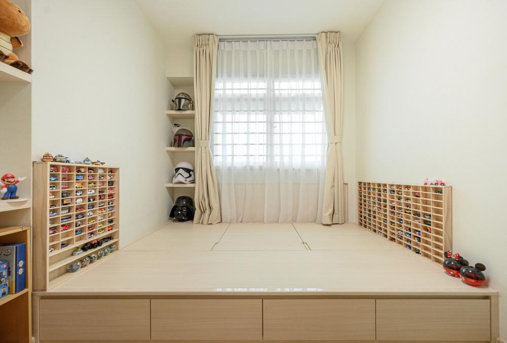 Modern Kids Room with Built-in Bed and Toys