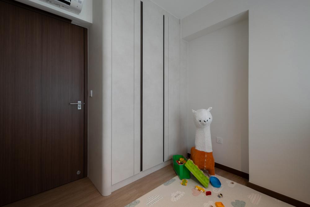 Contemporary Kids Room with Children's Furniture and Children's Beds
