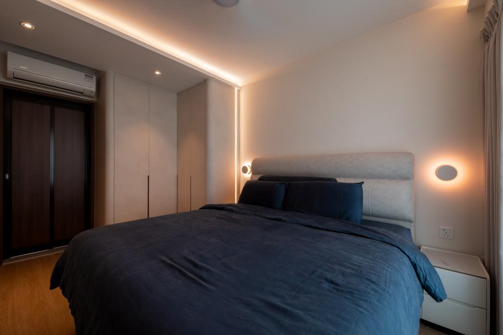 Contemporary Bedroom with Vinyl Flooring and Closet