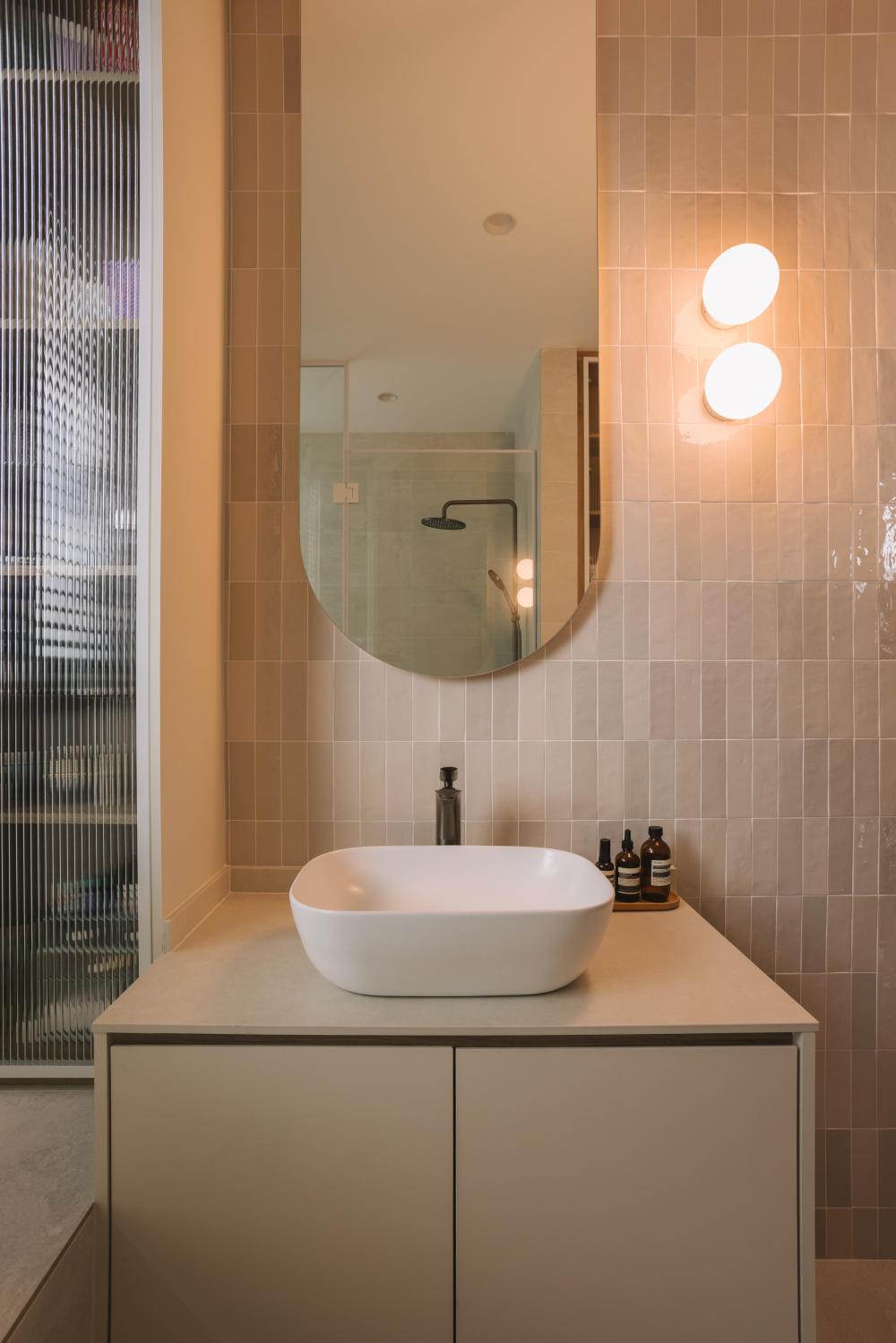 Scandinavian Bathroom with Mirror and Bathroom Storage