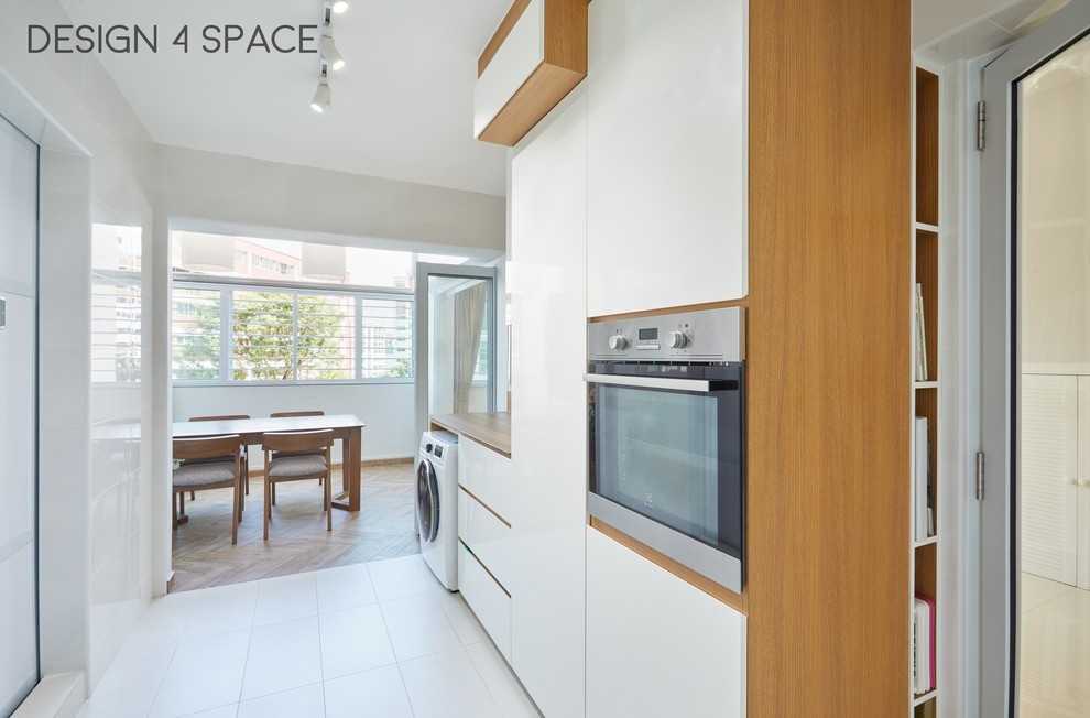 Modern Kitchen with Homogeneous Tiles and Kitchen Window