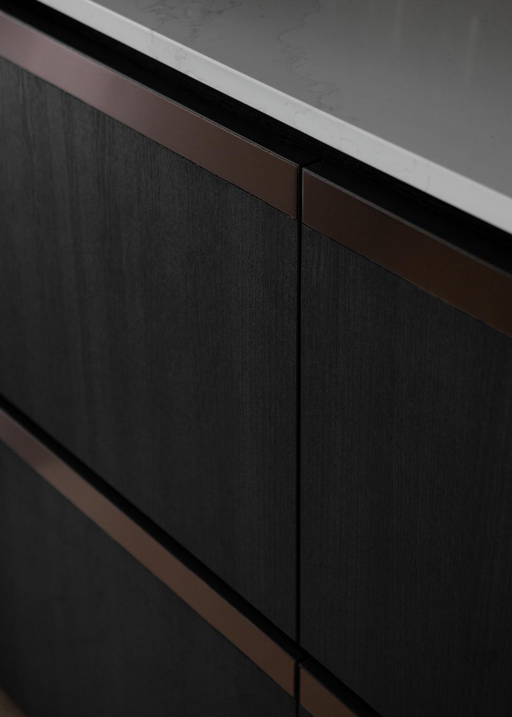 Modern Kitchen with Countertop and Kitchen Island