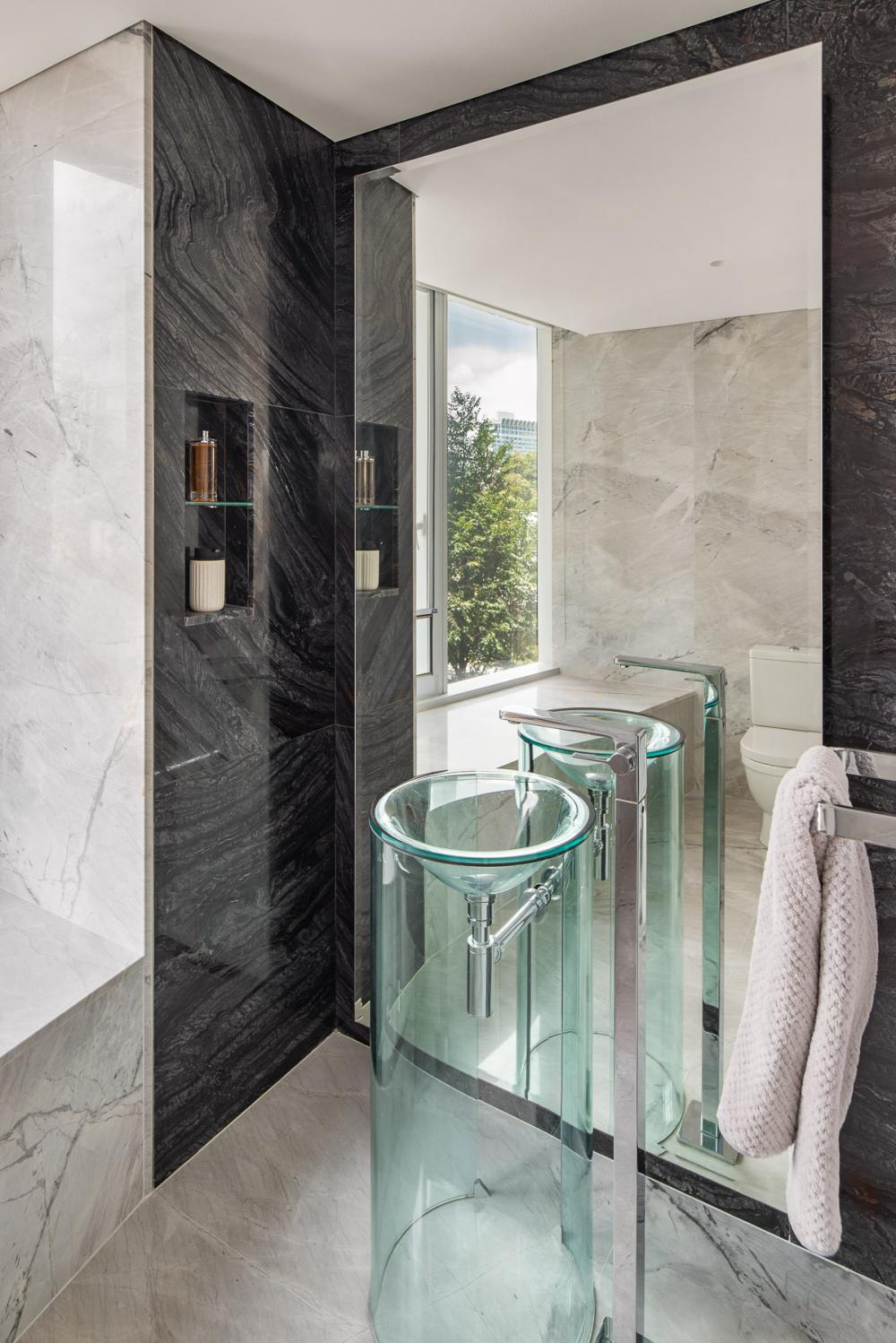 Contemporary Bathroom with Countertop and Homogeneous Tiles