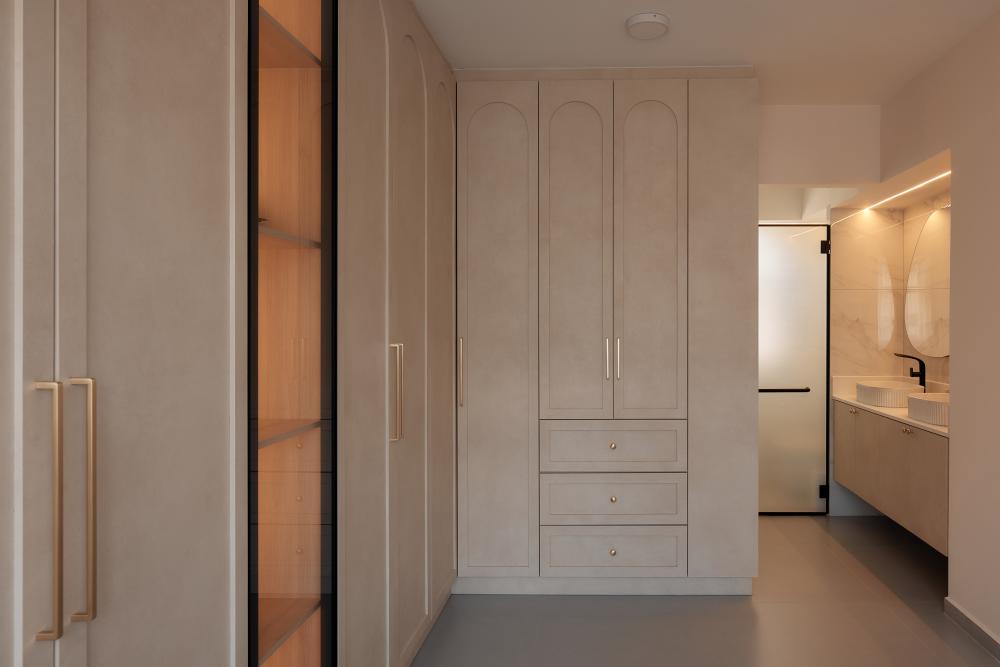 Asian Bedroom with Ceiling Light and Wardrobe