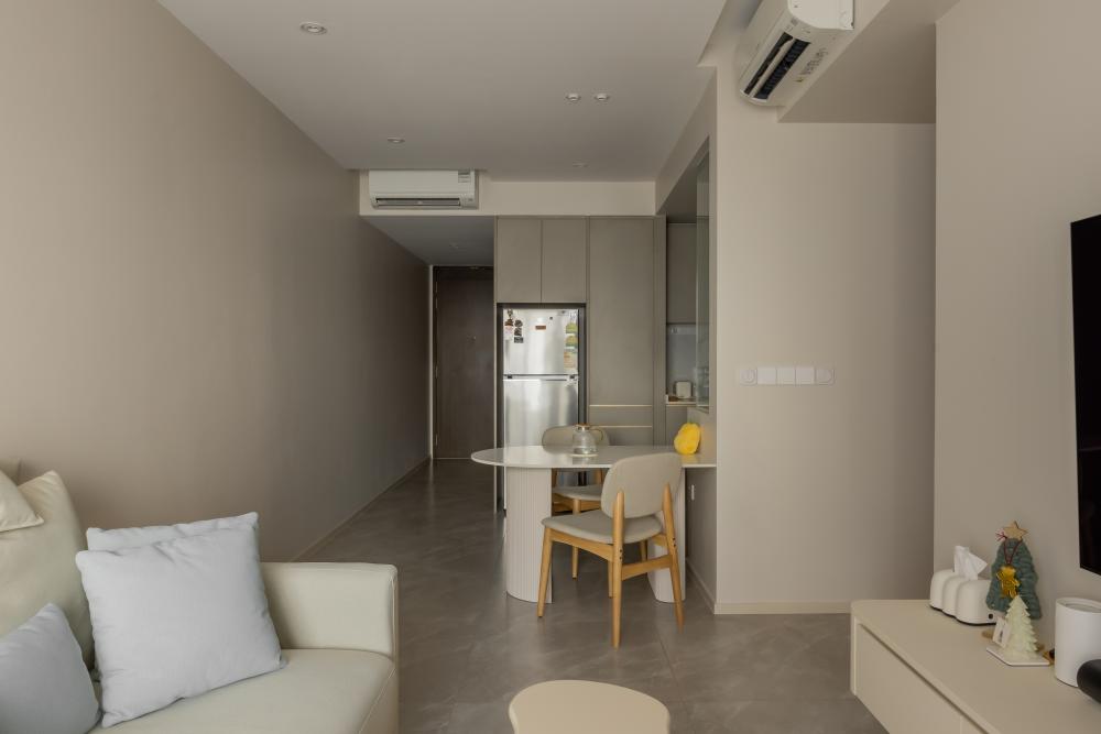 Minimalist Dining Room with Tableware and Drinkware