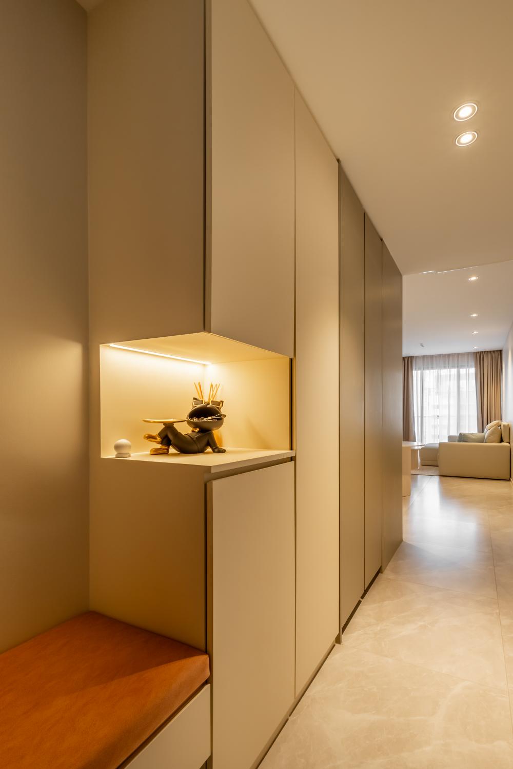 Minimalist Entryway with Mirror and Seating Bench