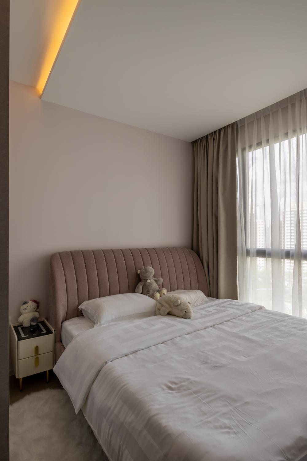 Minimalist Bedroom with Drop Light and Cove Lighting