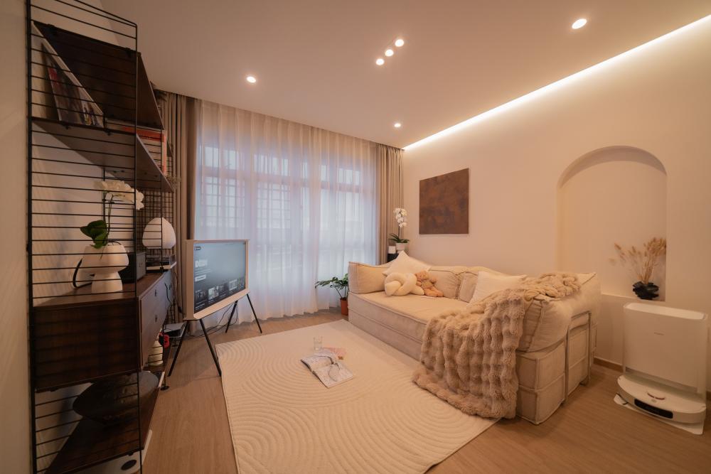 Minimalist Living Room with Display Cabinets and Flooring