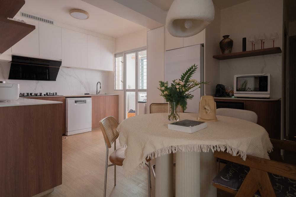 Minimalist Pantry with Kitchen Island and Open Kitchen