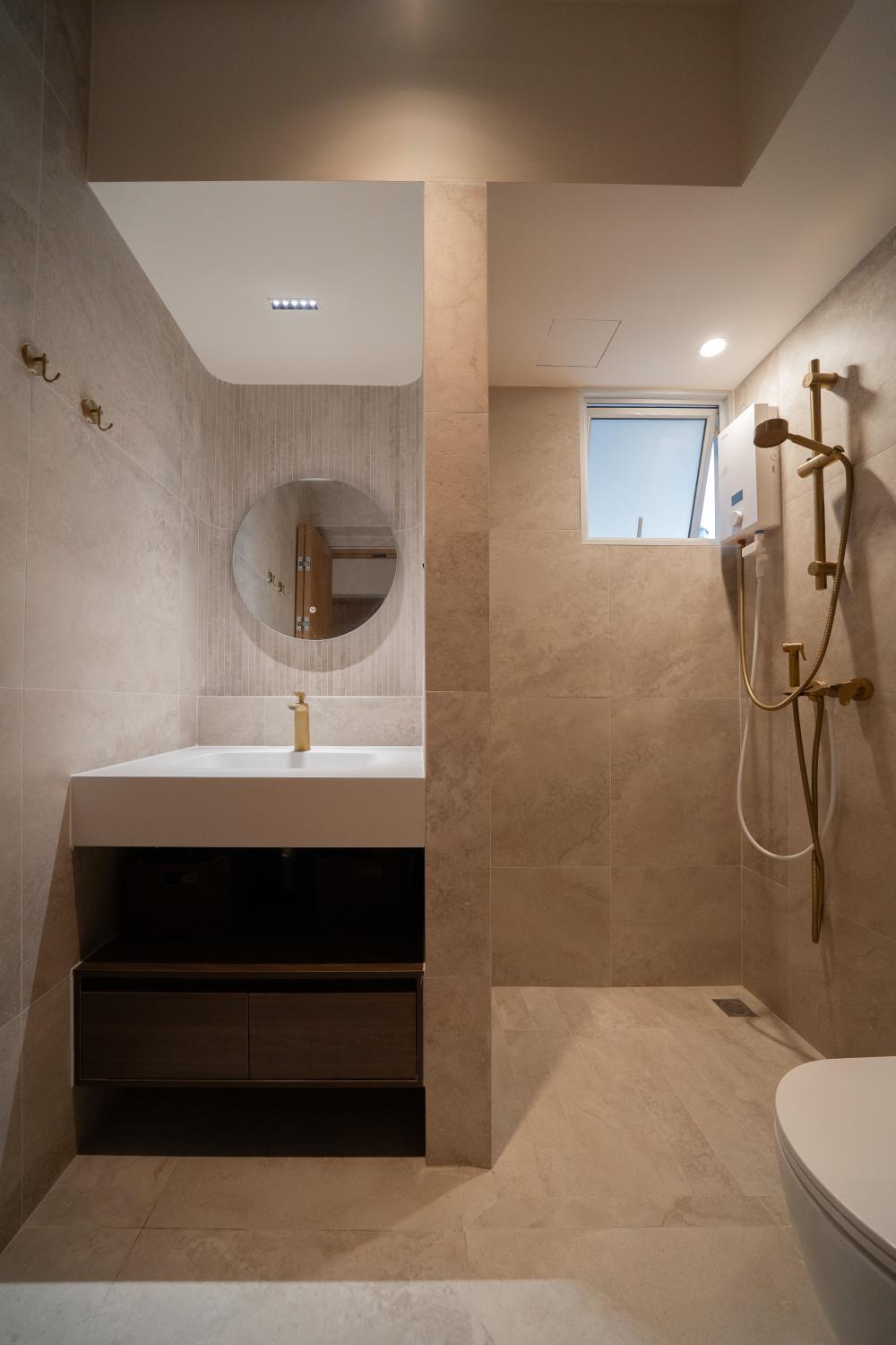 Minimalist Bathroom with Shower Screen and Bathroom Storage