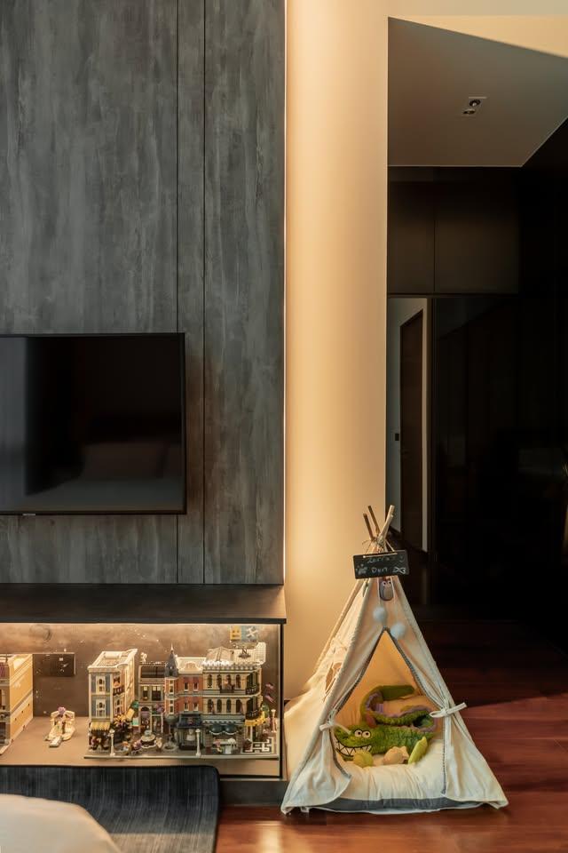 Modern Bedroom with Wardrobe and Lighting