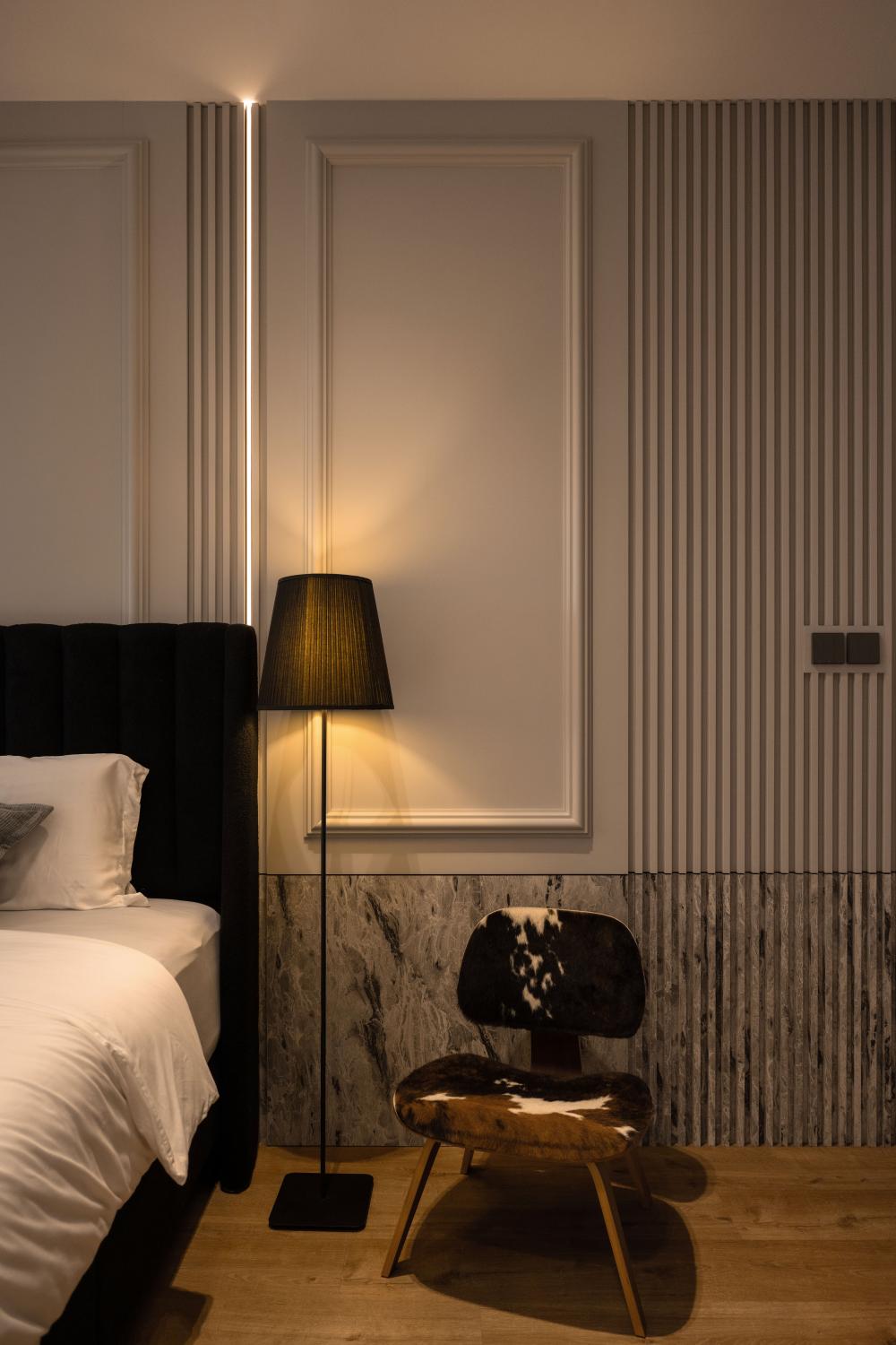 Modern Bedroom with Wood Flooring and Queen Bed