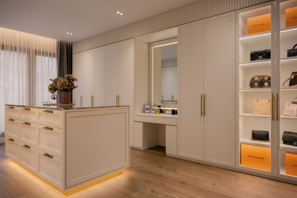 Modern Bedroom with Wardrobe and Flooring