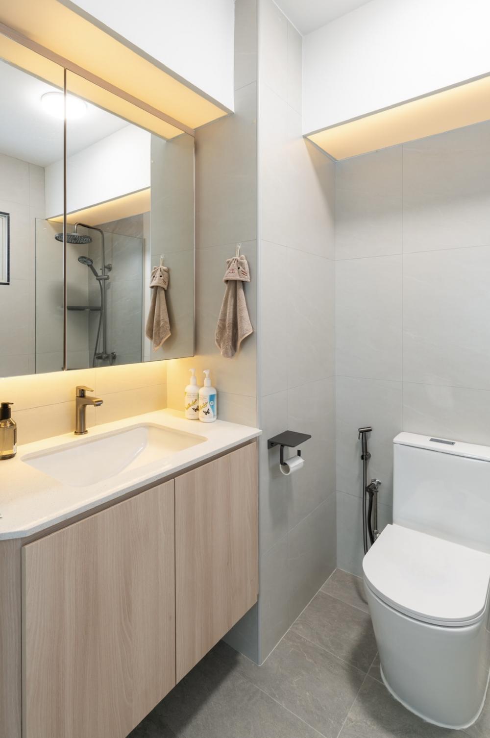 Minimalist Bathroom with Countertop and Homogeneous Tiles