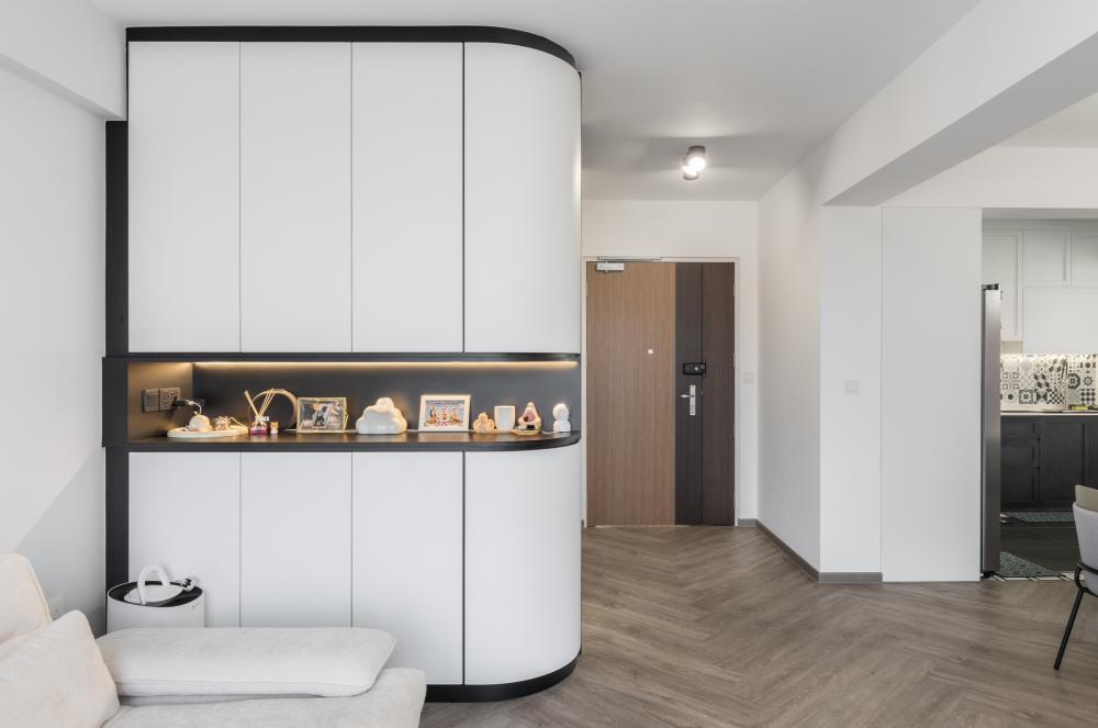 Modern Entryway with Mirror and Shoe Rack
