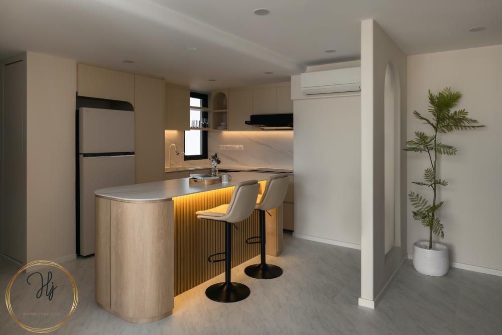 Scandinavian Kitchen with Vinyl Flooring and Open Kitchen