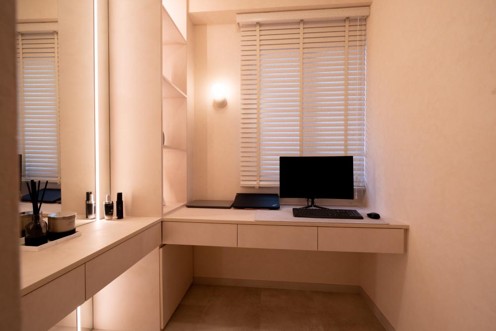 Modern Home Office with Bookshelf and Desk