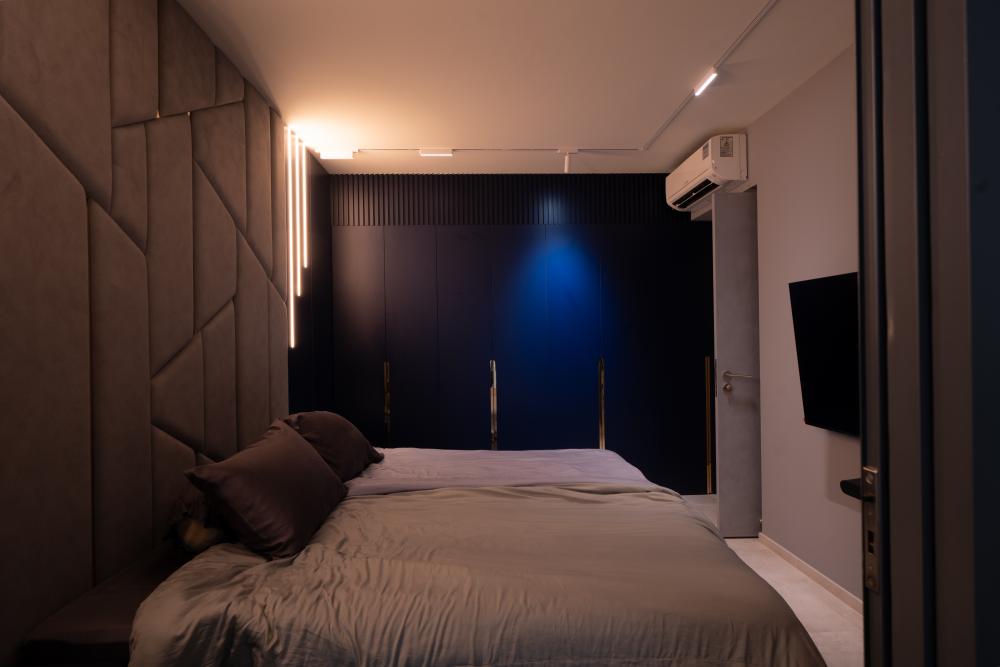 Modern Bedroom with Wardrobe and Downlights