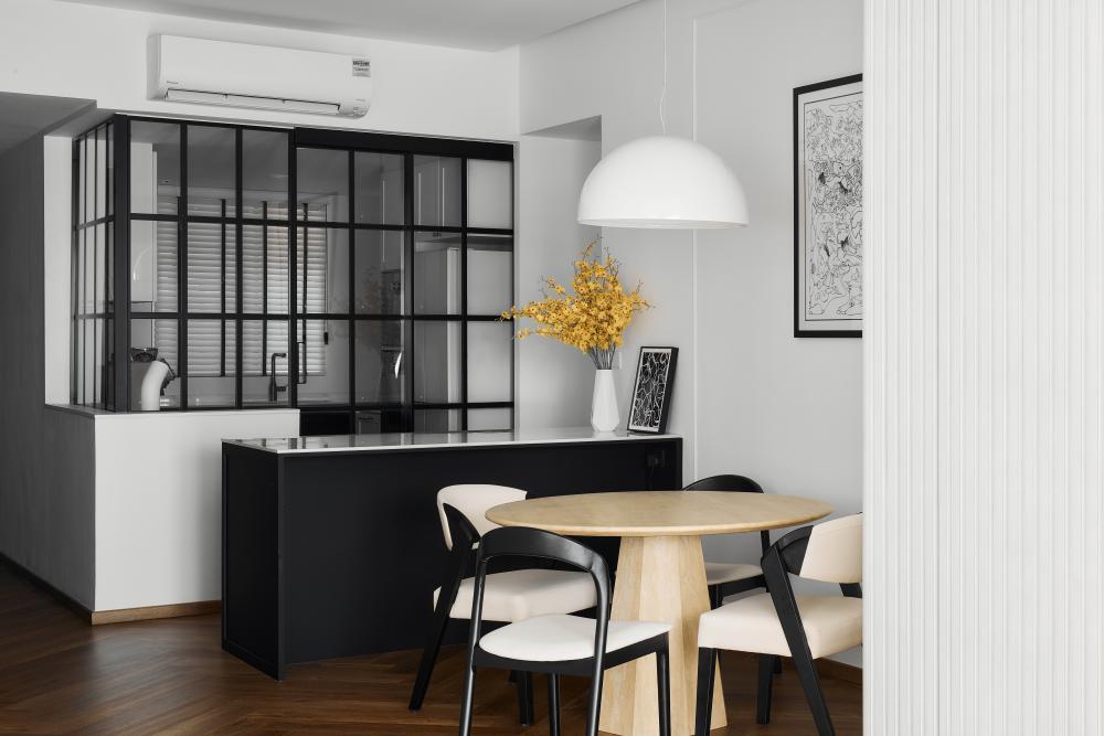 Modern Dining Room with Drop Light and Dining Table