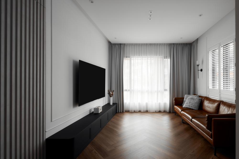 Modern Living Room with Wood Flooring and Sofa
