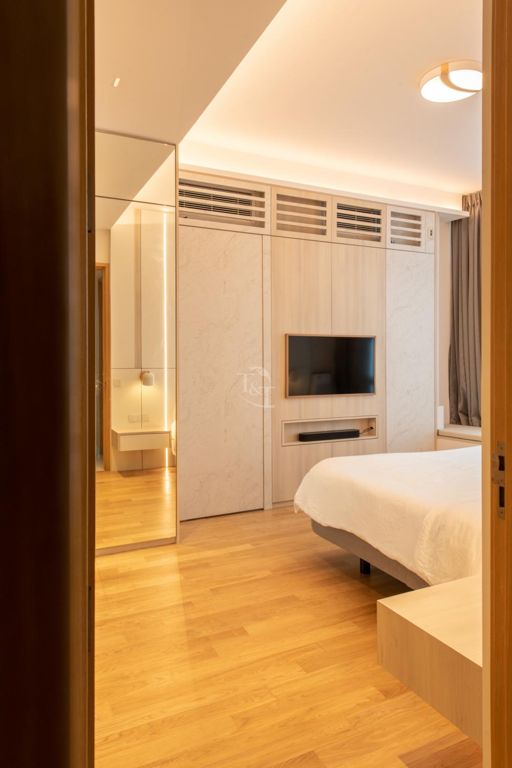 Modern Bedroom with Vinyl Flooring and Wardrobe
