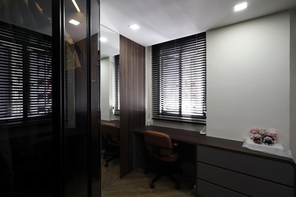 Contemporary Bedroom with Bay Window and Wardrobe