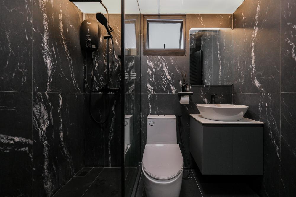 Scandinavian Bathroom with Cement Floor and Marble Floor
