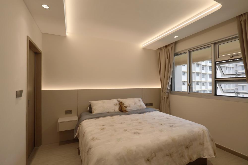 Modern Bedroom with Queen Bed and Bed