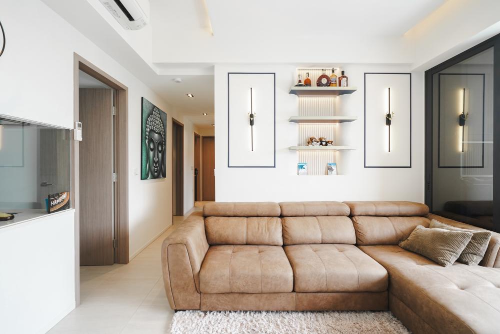Modern Living Room with Coffee Table and Flooring