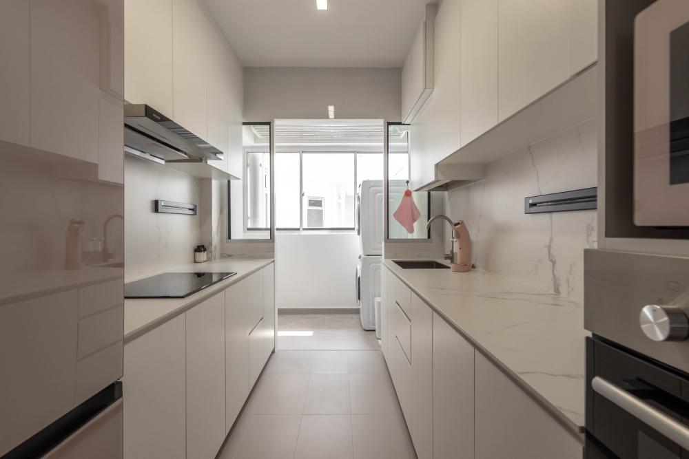 Modern Kitchen with Countertop and Vinyl Flooring