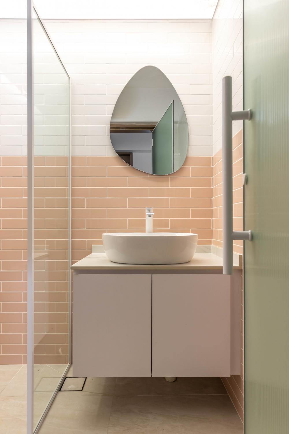 Modern Bathroom with Mirror and Bathroom Mirrors