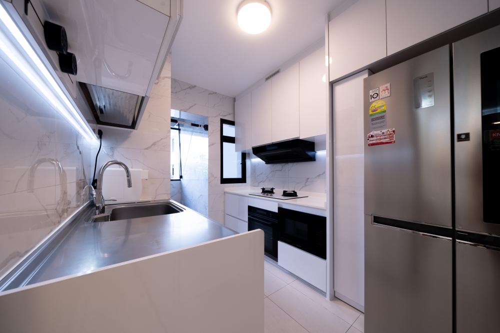 Modern Kitchen with Kitchen Window and Open Kitchen