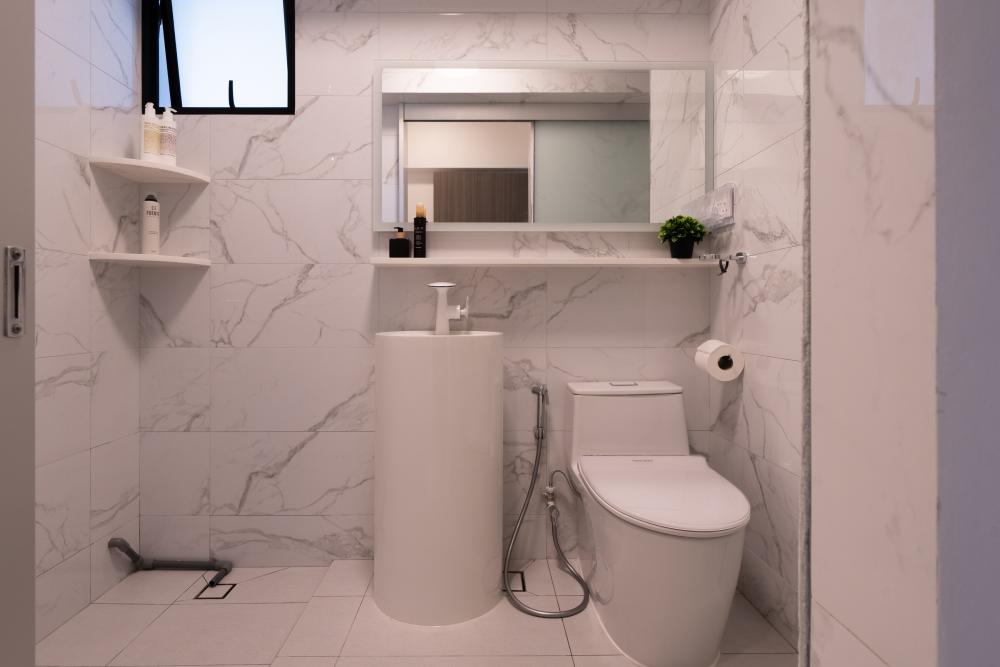 Modern Bathroom with Bathroom Accessories and Showers