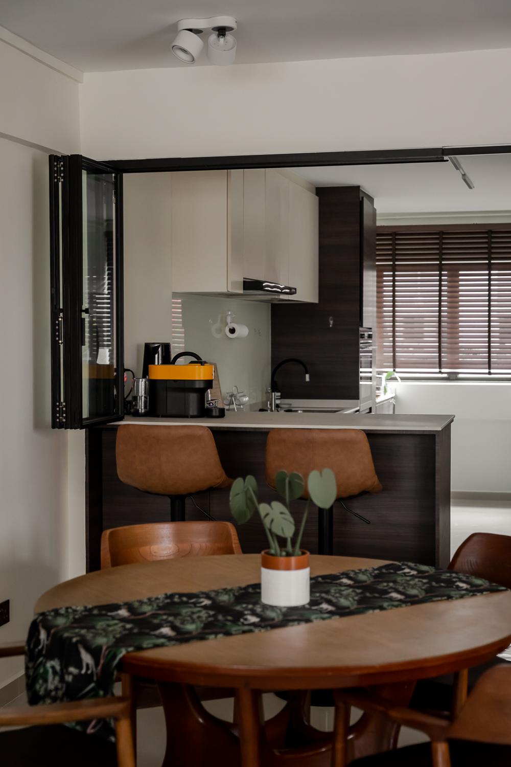 Modern Pantry with Kitchen Island and Dining Table