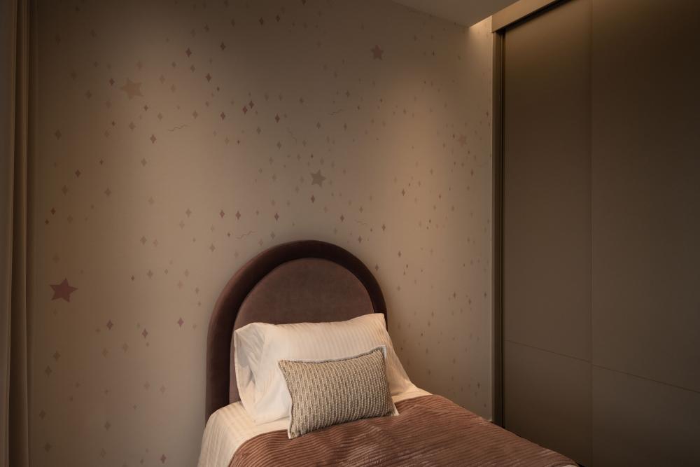 Modern Kids Room with Platform Bed and Built-in Bed