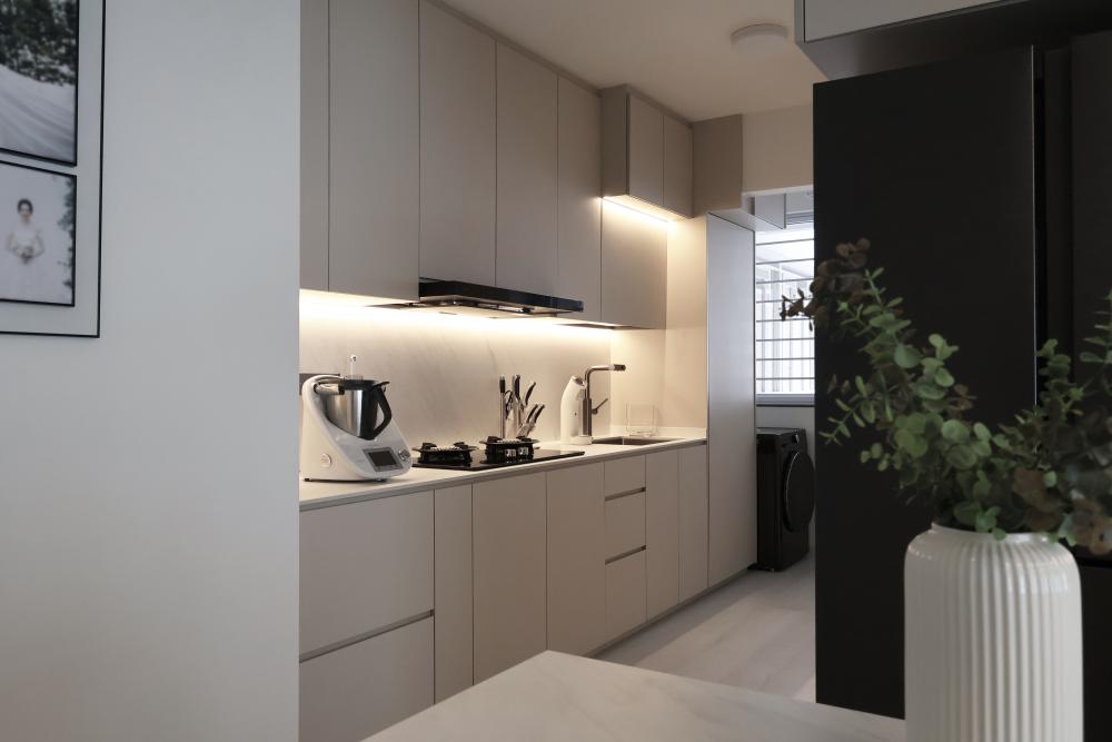 Minimalist Kitchen with Kitchen Window and Cupboard