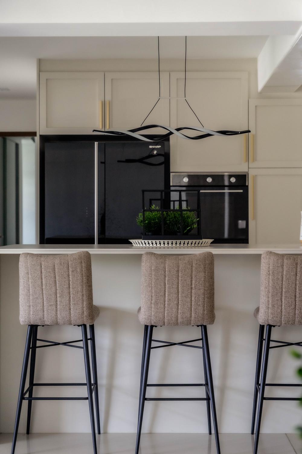 Asian Kitchen with Homogeneous Tiles and Kitchen Accessories