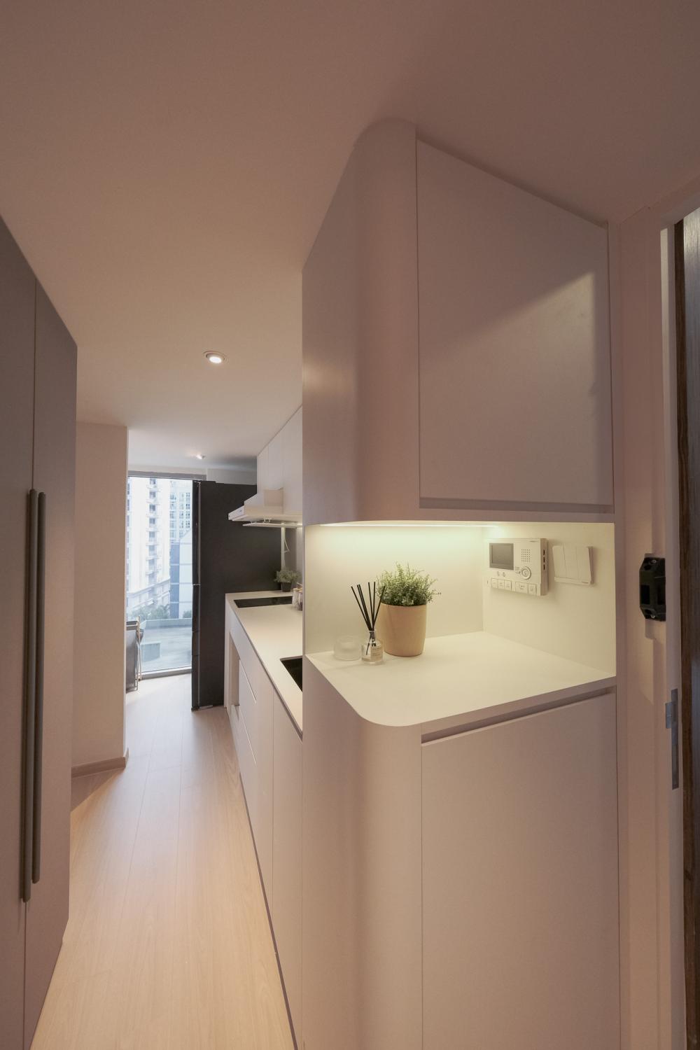 Minimalist Entryway with Mirror and Seating Bench