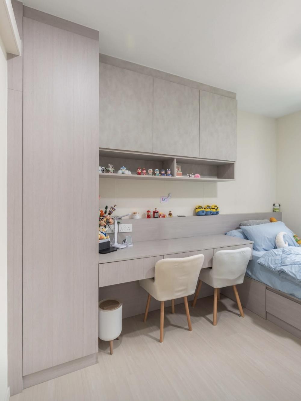Modern Bedroom with Platform Bed and Vinyl Flooring
