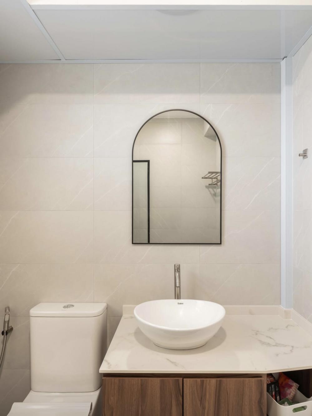 Vintage Bathroom with Countertop and Homogeneous Tiles