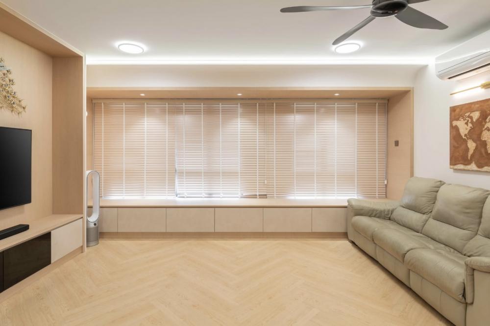 Asian Living Room with Settee and Vinyl Flooring