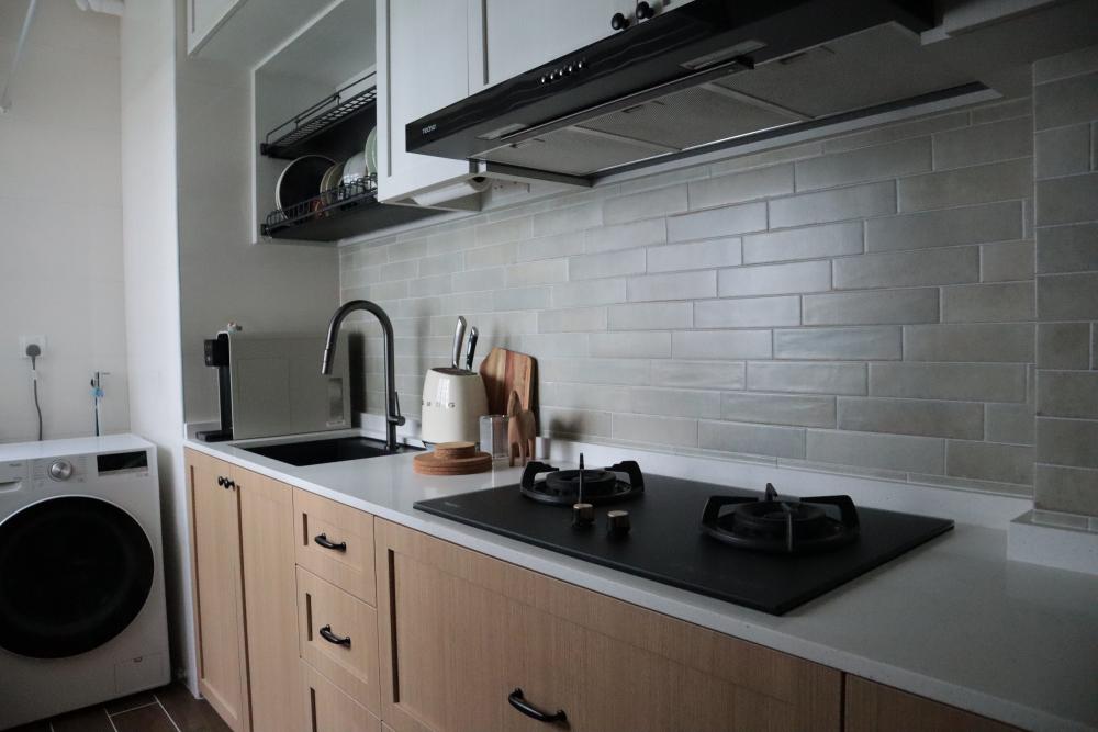 Country Kitchen with Countertop and Homogeneous Tiles